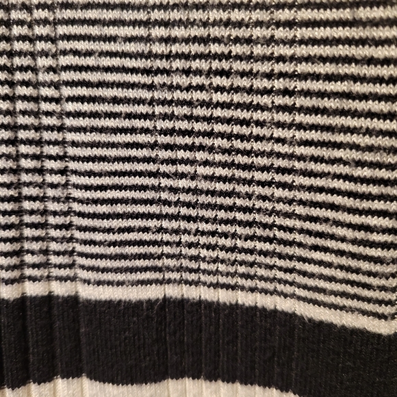 Dip white/black crew neck sweater size L - Picture 7 of 9